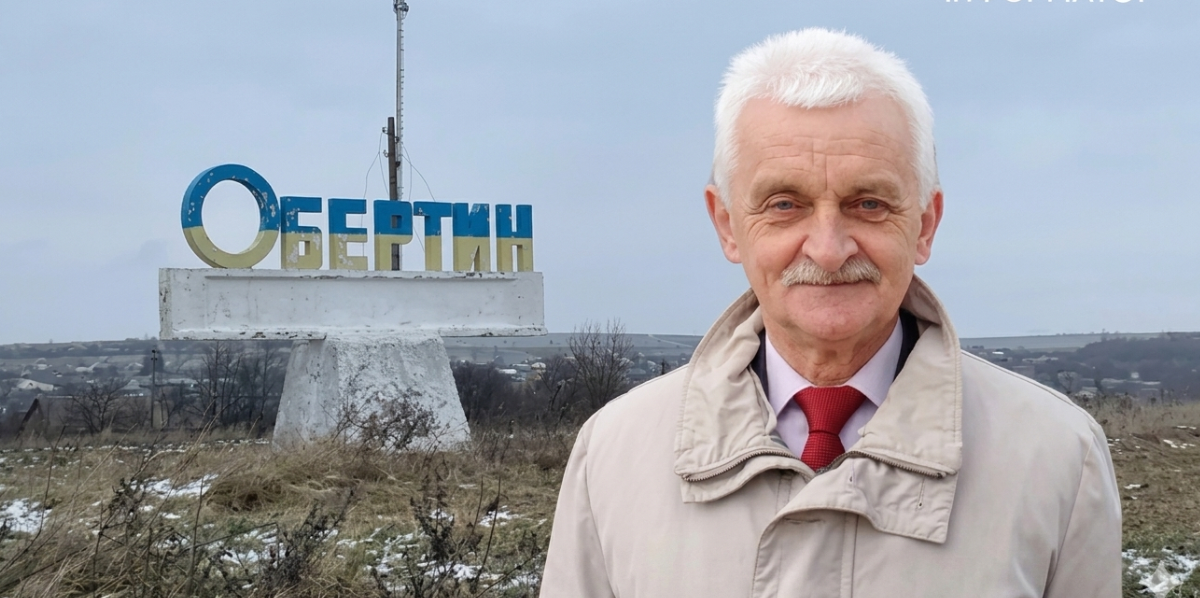 Голова Обертинської громади Віктор Хамут отримує 1300 євро щомісяця