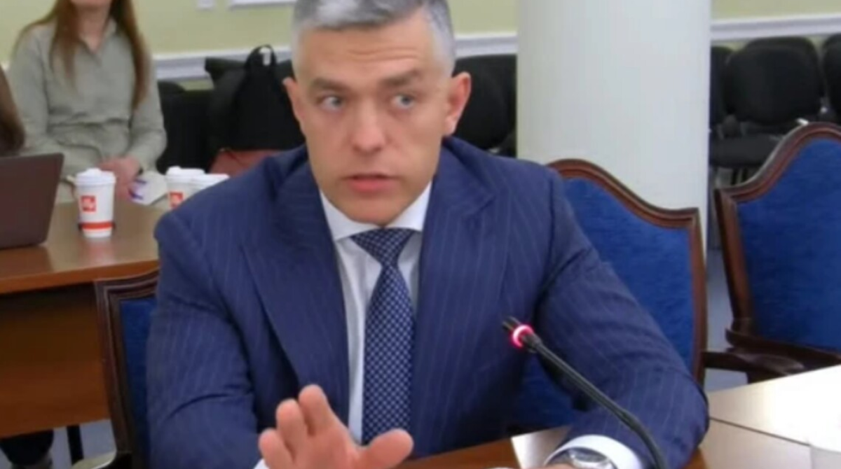 Голова наглядової ради Sense Bank Гладищенко самоусунувся від виконання повноважень