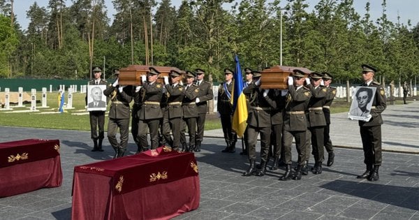 Голову ОУН Андрія Мельника перепоховали під Києвом. Фото дня