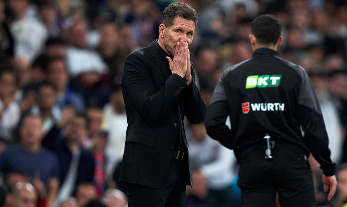 Гравець Арсенала наступив на емблему Атлетіко. Сімеоне відразу відреагував