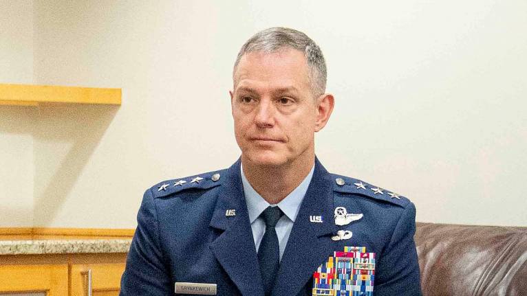 Грінкевич заспокоїв Європу: "Зміни США не зламають оборону та постачання …