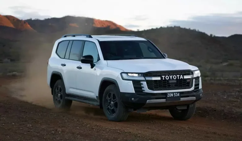 Гібридний Toyota Land Cruiser 300: характеристики, ціна та особливості для …