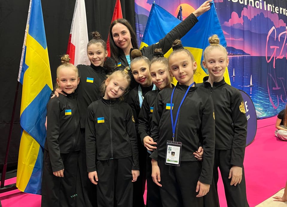 Гімнастки із Запоріжжя здобули 22 золотих медалі на міжнародному турнірі …