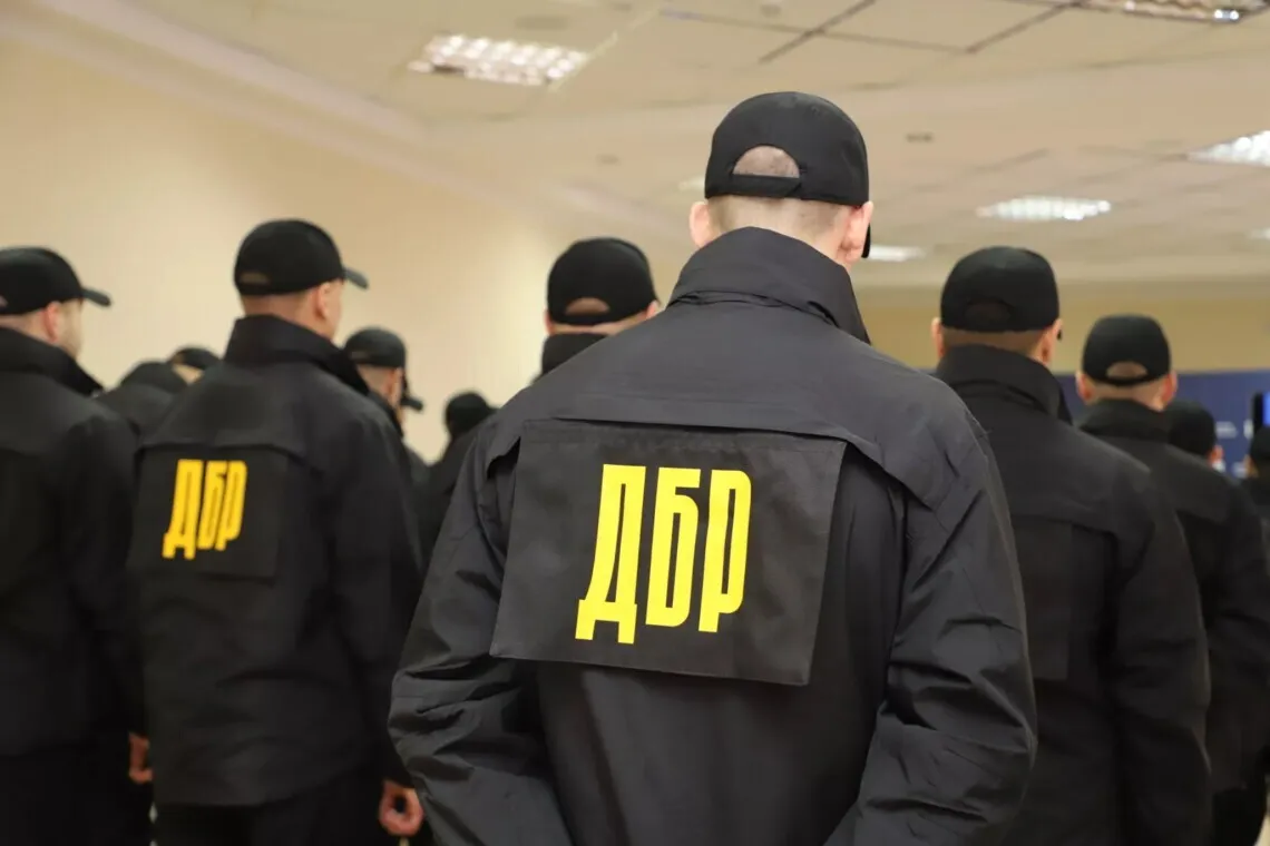 ДБР викрило схему втечі з навчального центру: справа йде до …