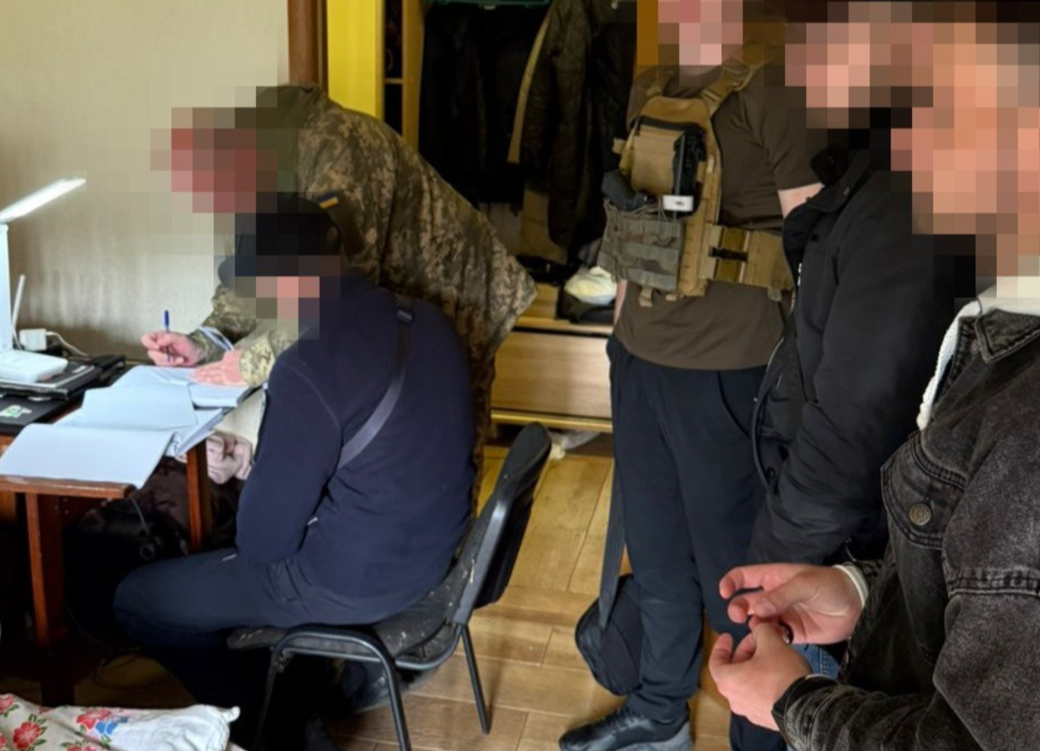 ДБР оголосило підозру чиновнику ТЦК в Одесі через шахрайство з …