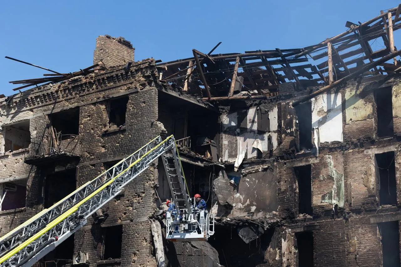 ДСНС за тиждень врятувала 52 людей і ліквідувала майже тисячу …