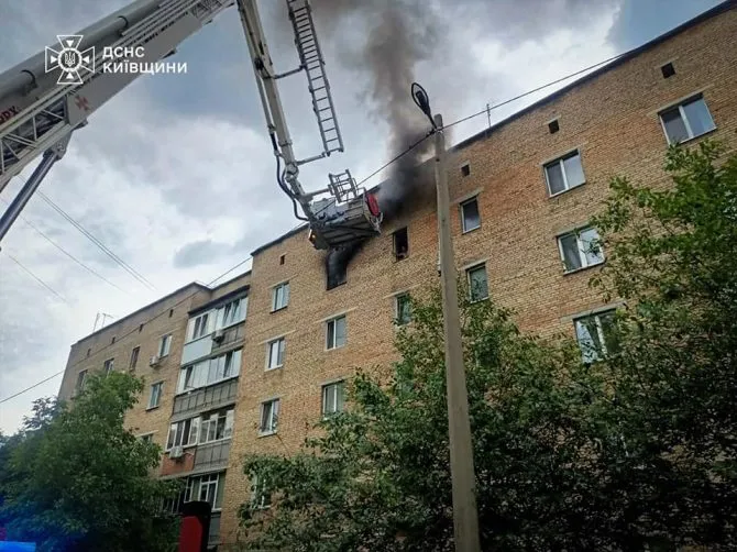 ДСНС оприлюднила деталі вчорашньої пожежі на вулиці Стельмаха в Ірпені