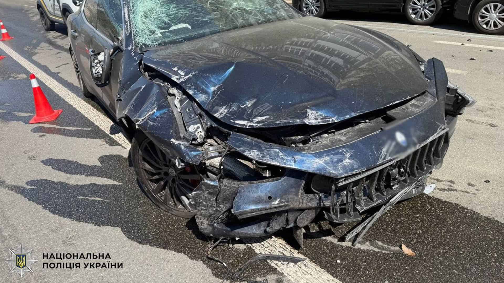 ДТП на Печерську: п’яний водій Maserati протаранив 3 авто