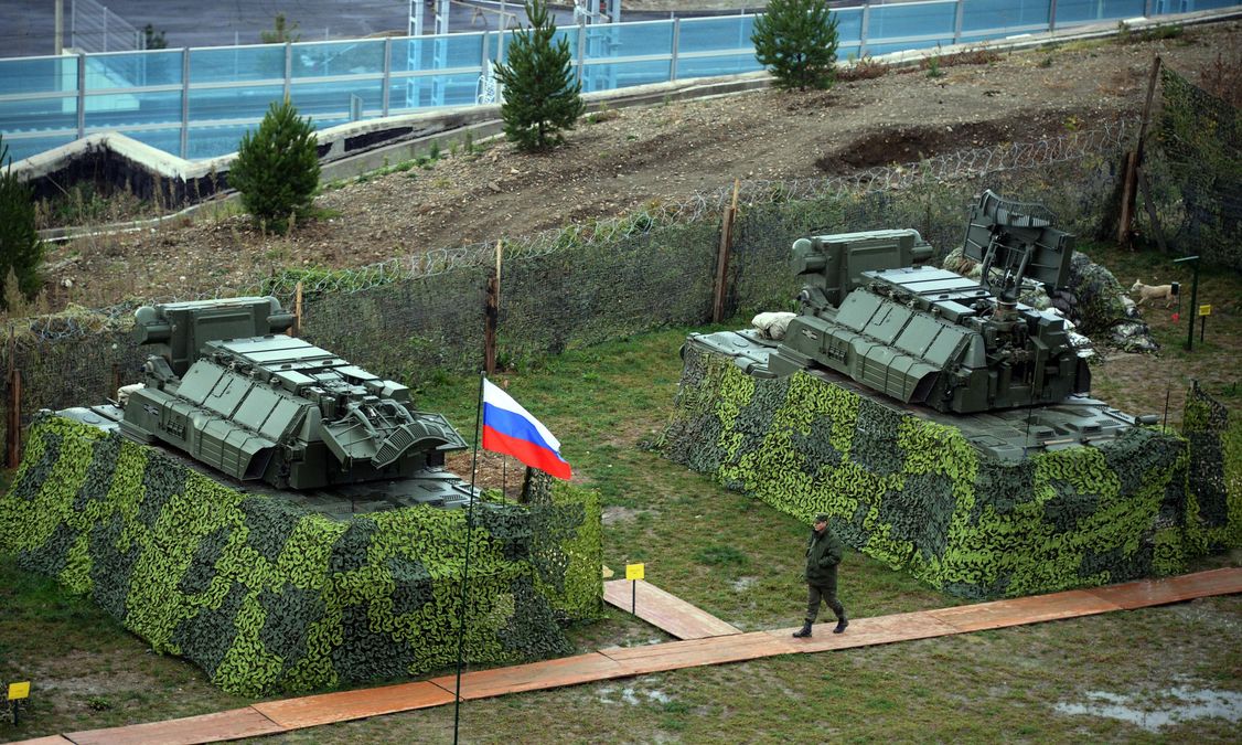 Далекобійні санкції у дії: Зеленський розказав, куди цілитиметься Україна