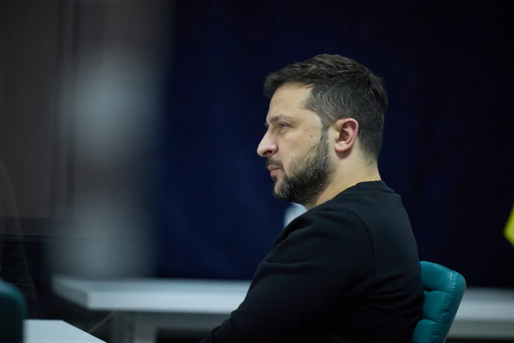 "Далеко не всі" - Зеленський показав "далекобійні санкції" і анонсував …