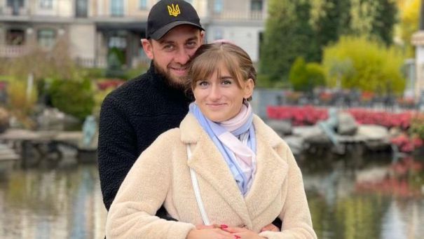 Даша Євтух розповіла, в яку країну вона виїхала з донькою