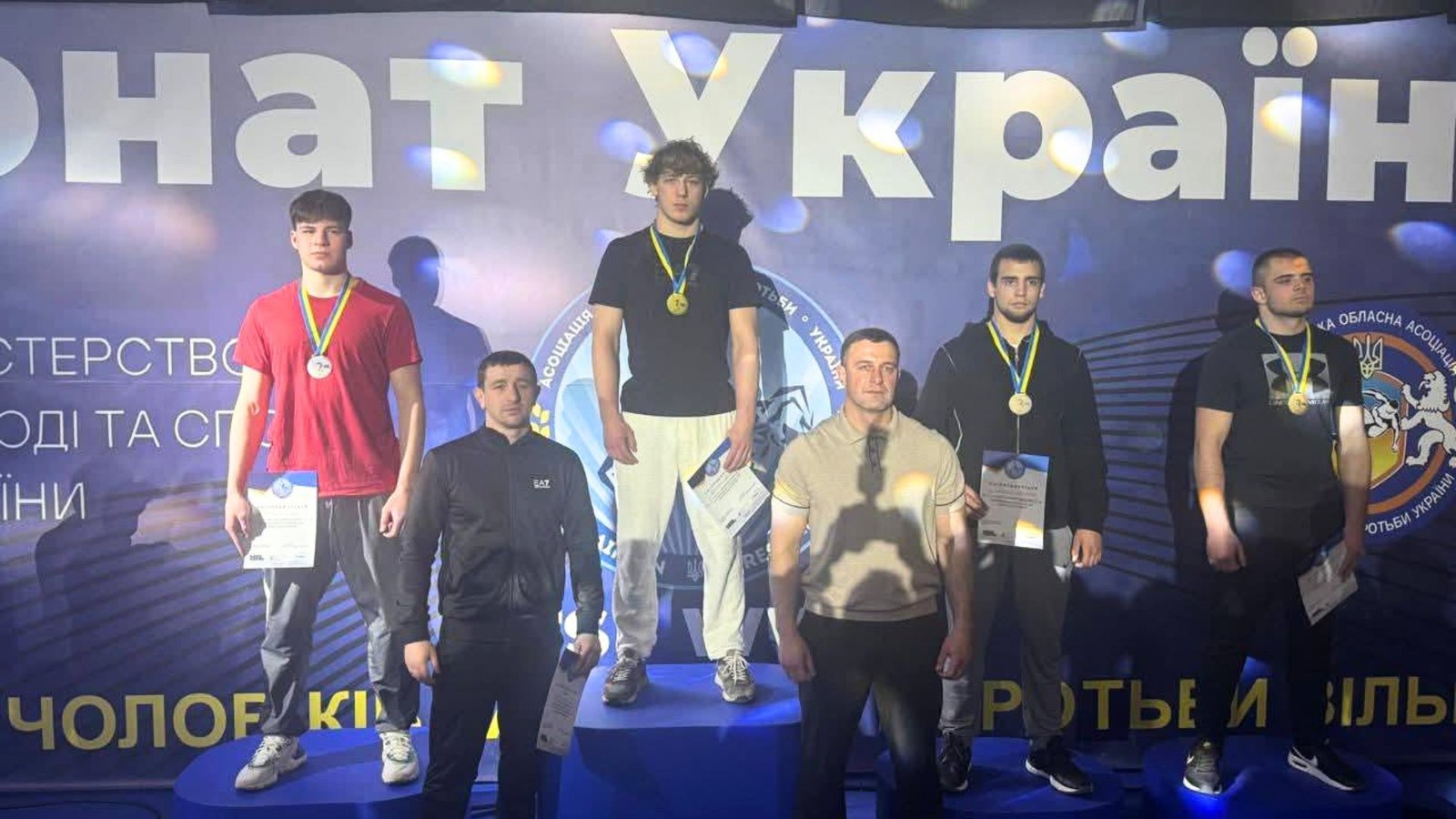 Два "золота" та одне "срібло": борці з Коломиї підкорили Чемпіонат …