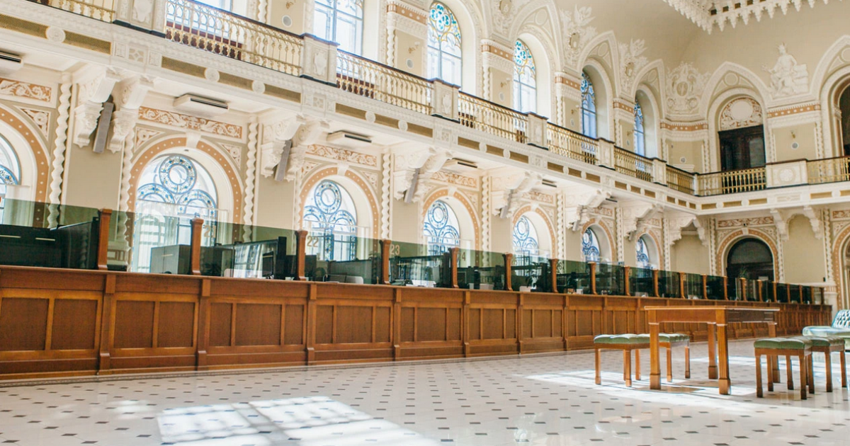 Два ломбарди в Україні втратили ліцензії: що відомо