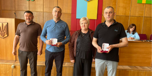 Двом жителям з Волині вручили державну нагороду «Срібний хрест»