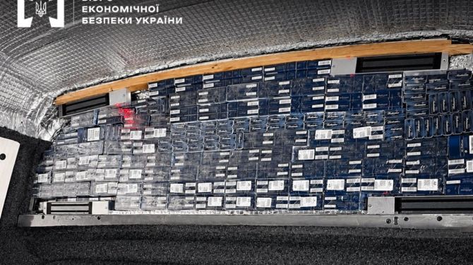 Двох буковинців підозрюють у спробі вивезти нелегальні сигарети до Румунії