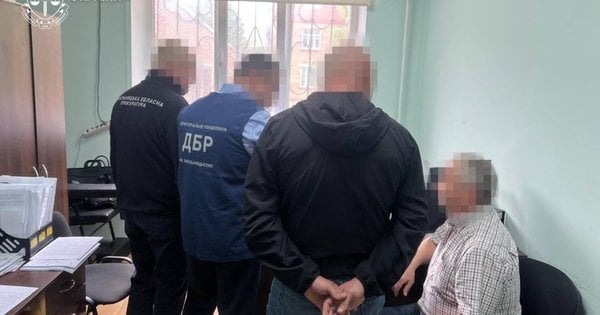 Двох поліцейських підозрюють у приховуванні доказів смертельної ДТП на Хмельниччині