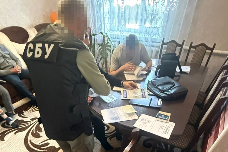 Двоє жителів Вінниччини торгували фальшивими документами для відстрочки від служби