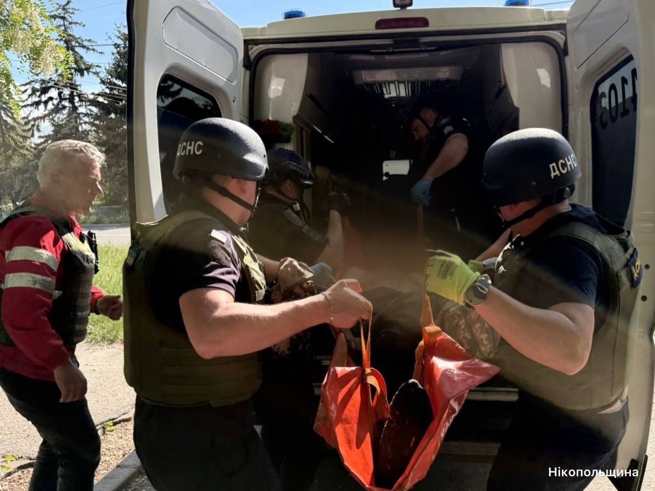 Двоє людей дістали поранень: як минув день на Дніпропетровщині