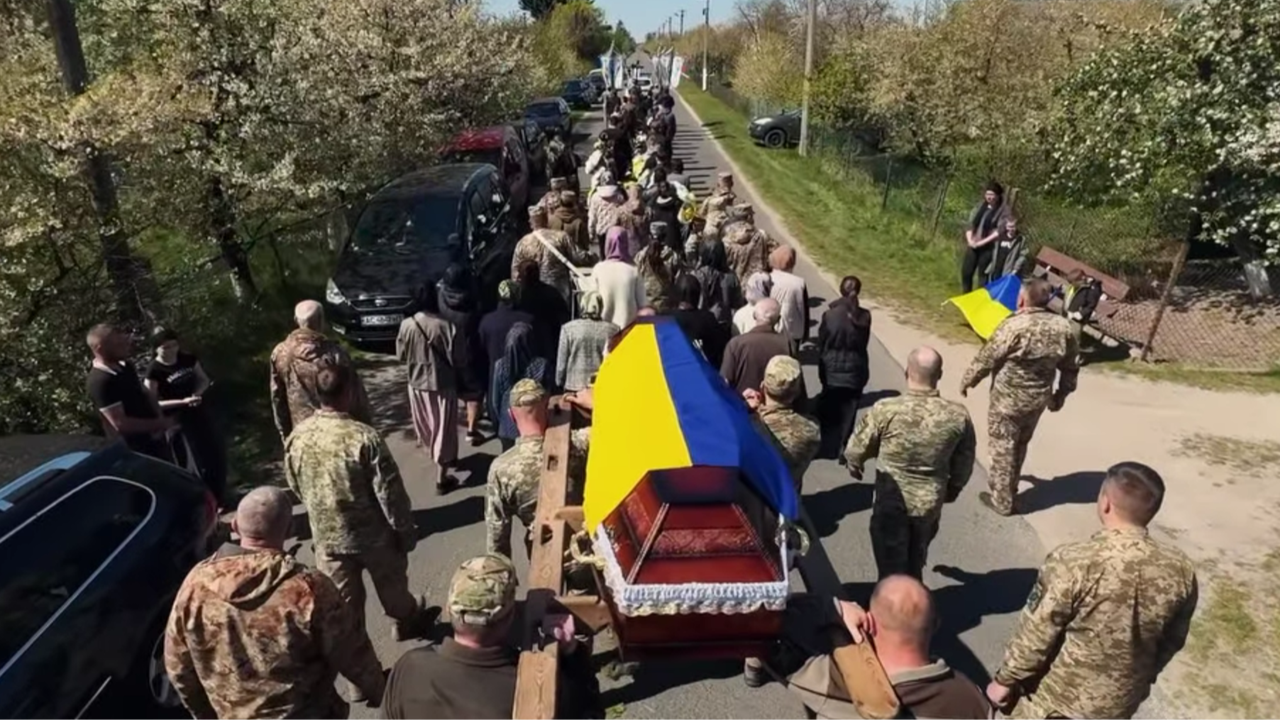 Дві долі, обірвані війною: на Волині попрощалися з Героями Анатолієм …