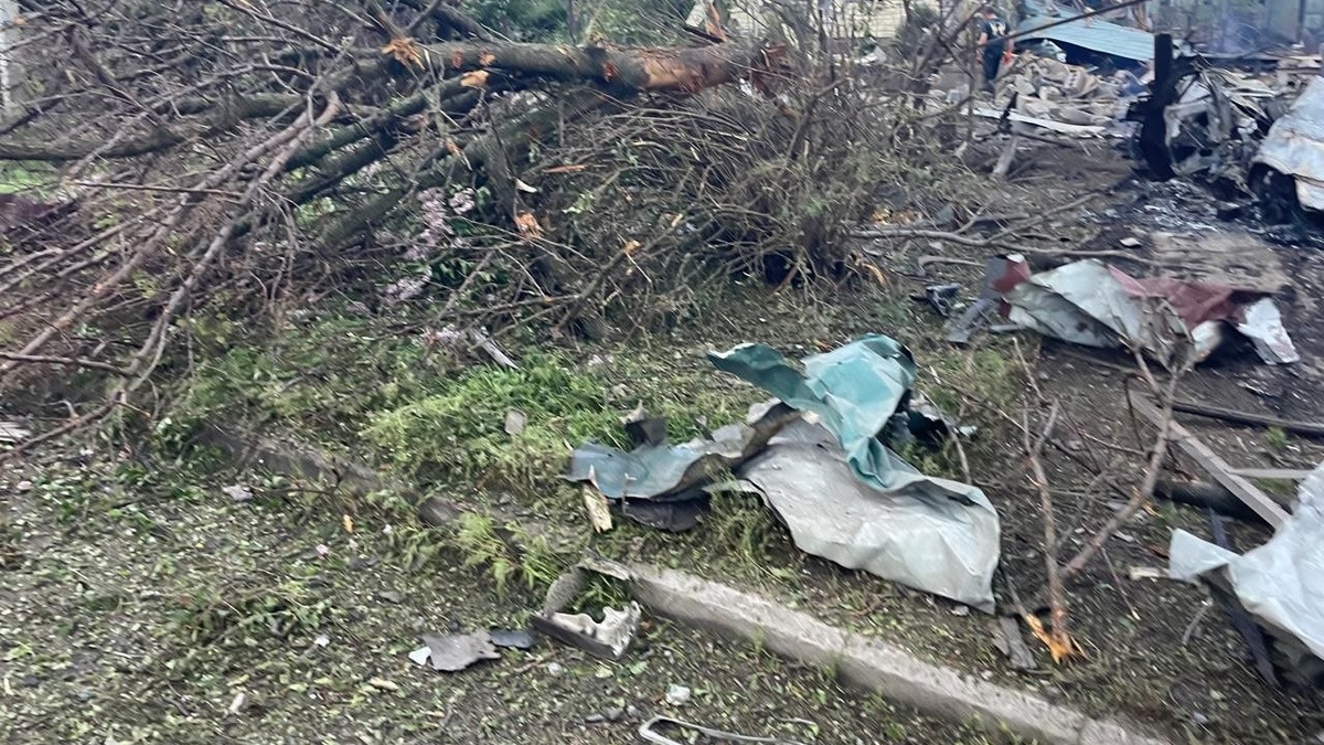Дві людини загинули, ще дві поранені внаслідок обстрілів на Донеччині …