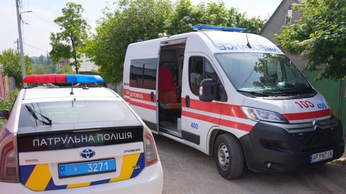 Дві людини поранені внаслідок ворожої атаки на Запорізький район – …