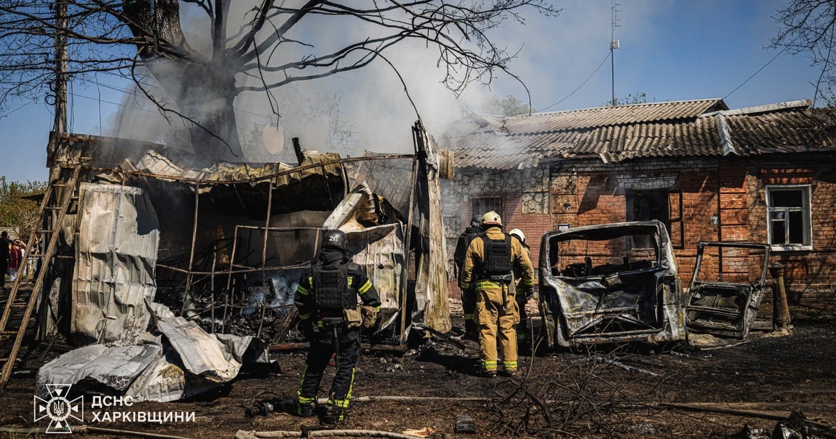 Дев’ять людей постраждали через російську атаку на Харків. Серед них …