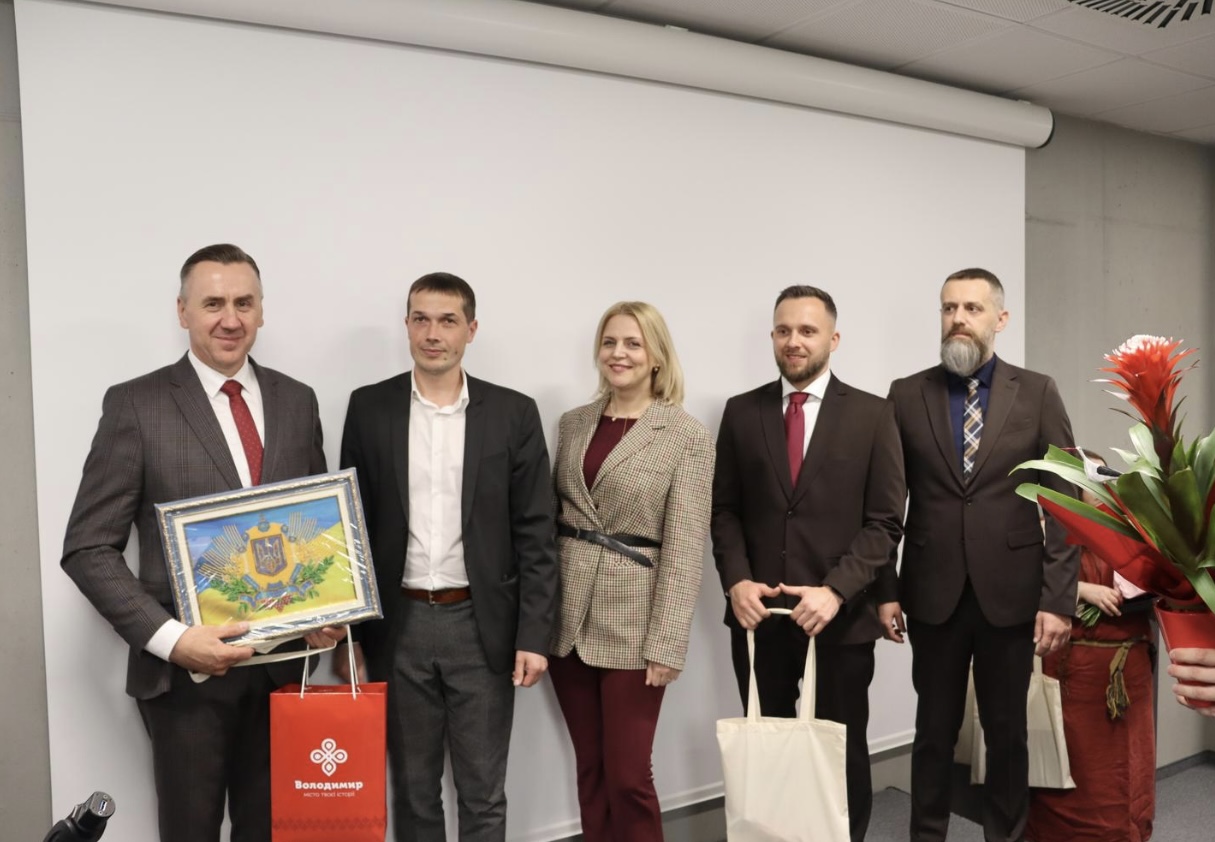 Делегація Володимирської громади відвідала відкриття Центру культурної та археологічної спадщини …