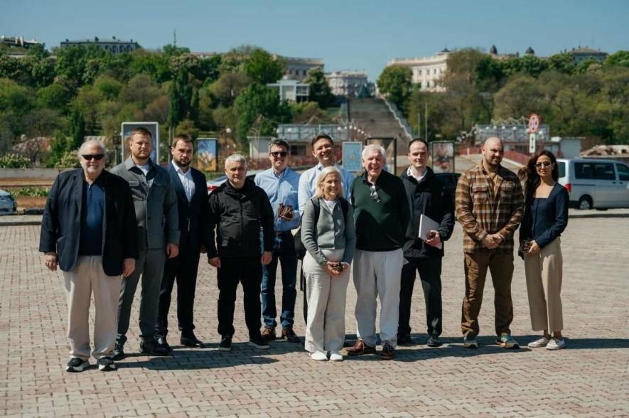 Делегації зі США показали знищений Морвокзал в Одесі, - ФОТО
