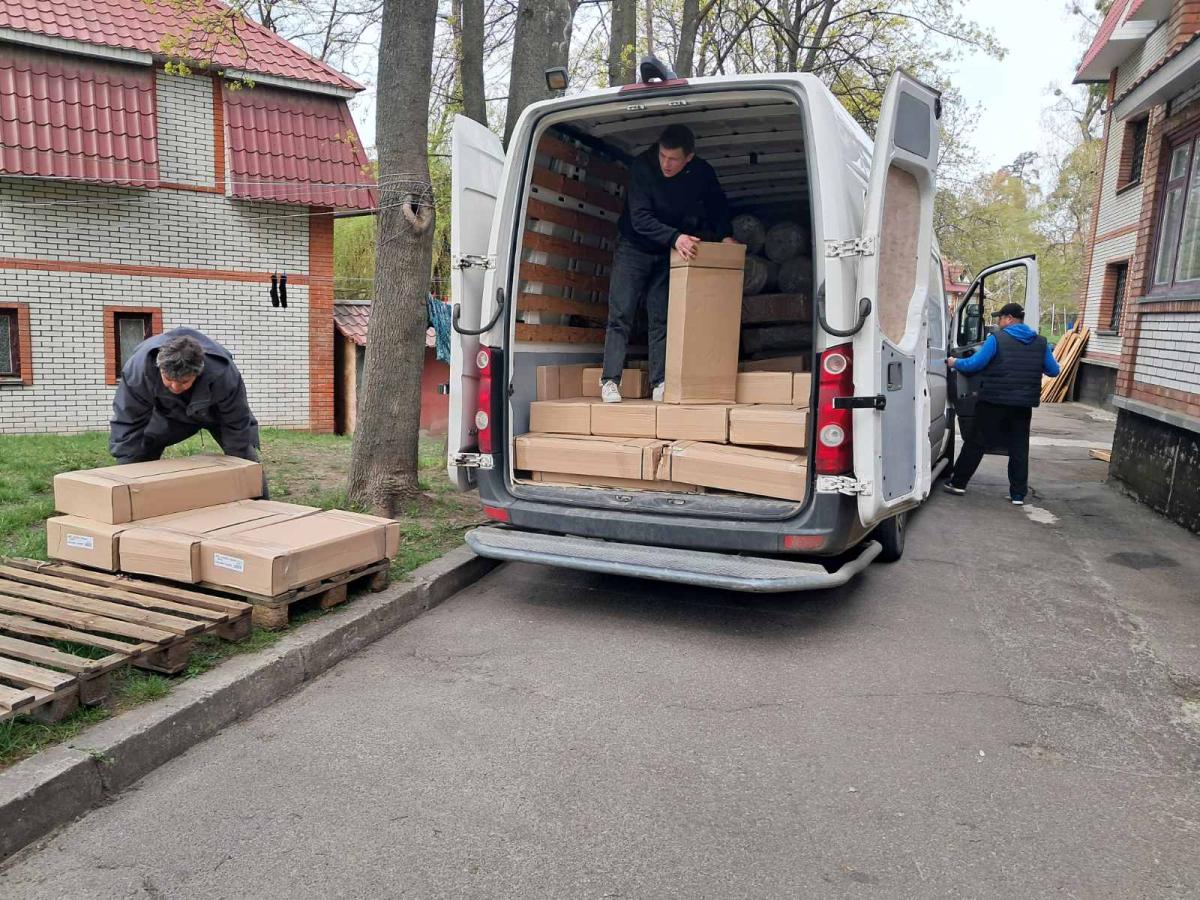 Департамент соцзахисту Луганщини системно забезпечує допомогою військових, лікарні та ВПО
