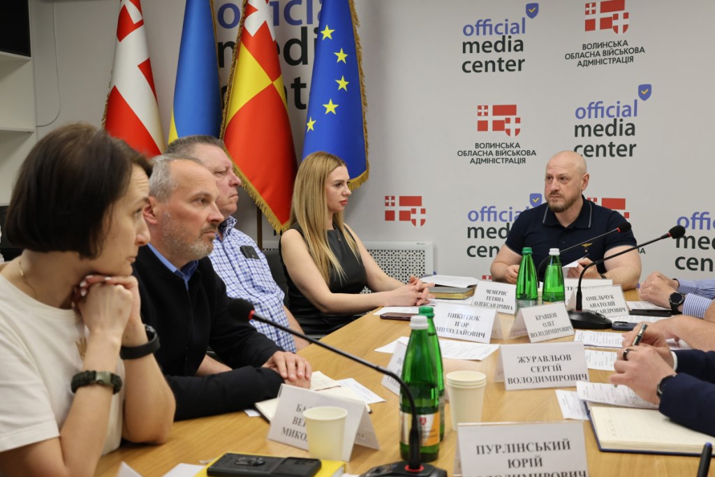 Державні кошти та інфраструктурні проєкти: у Волинській ОДА відбулося засідання …