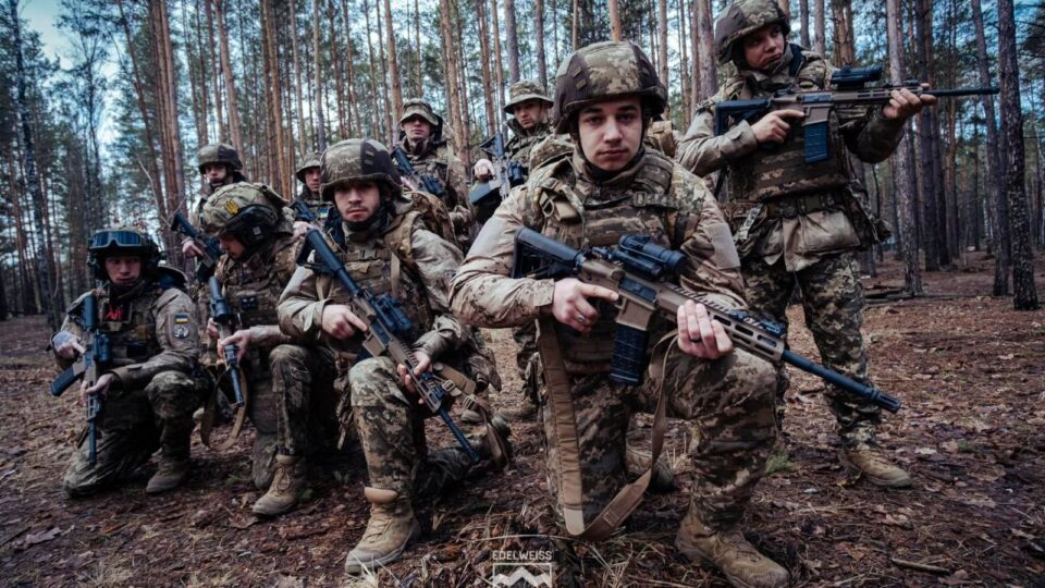 «Диверсантів виявляли, вони пиячили»: поблизу Слов’янська лише в одному селі …