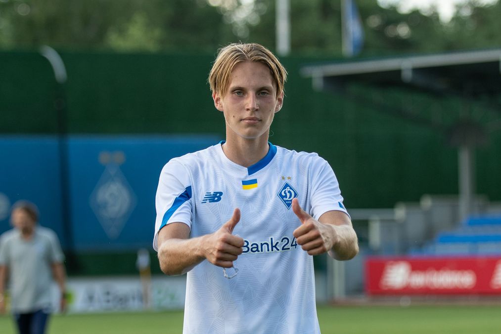 "Динамівських сердець" стає більше: син легенди клубу поїде на збори …