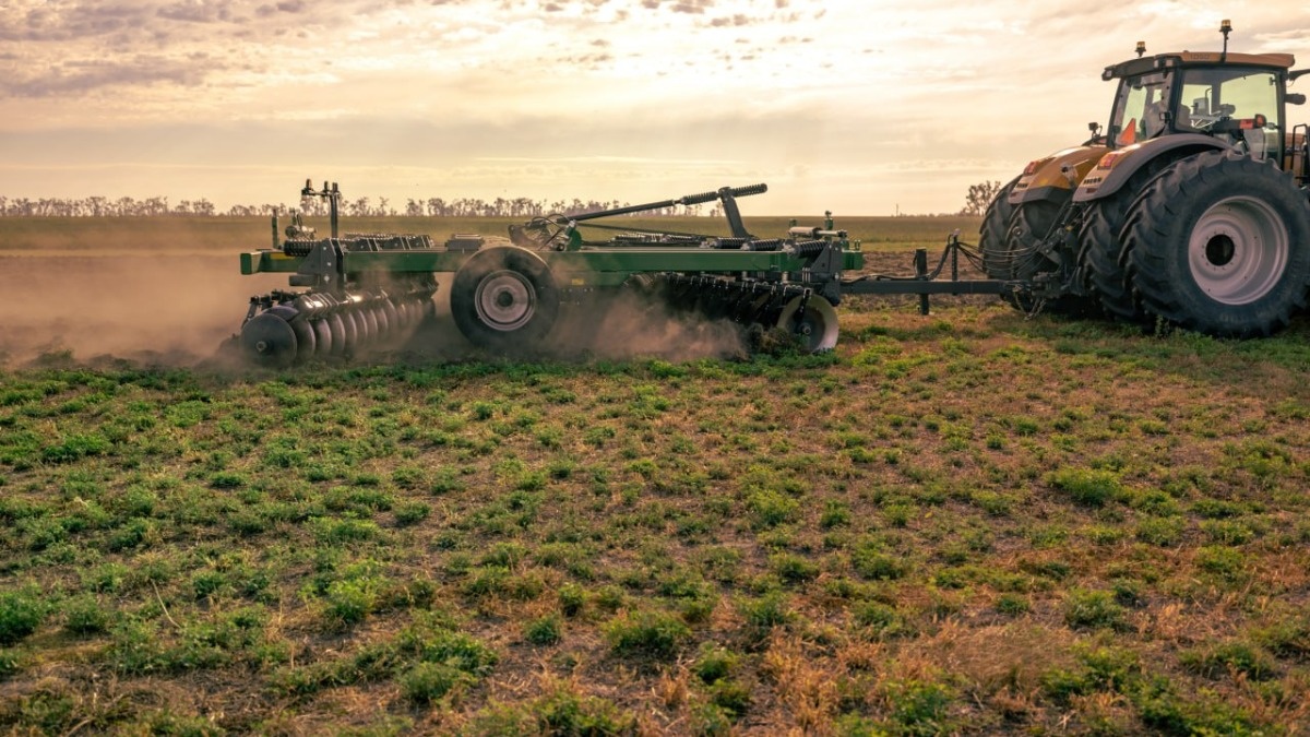Конструкція Wishek 842N забезпечує ефективний обробіток ущільнених полів, — Väderstad