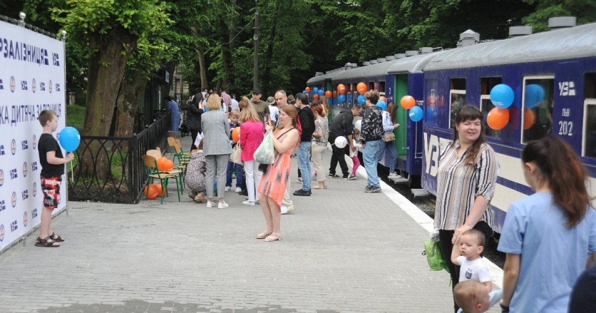 Дитяча залізниця у Львові відкриває новий сезон подорожей