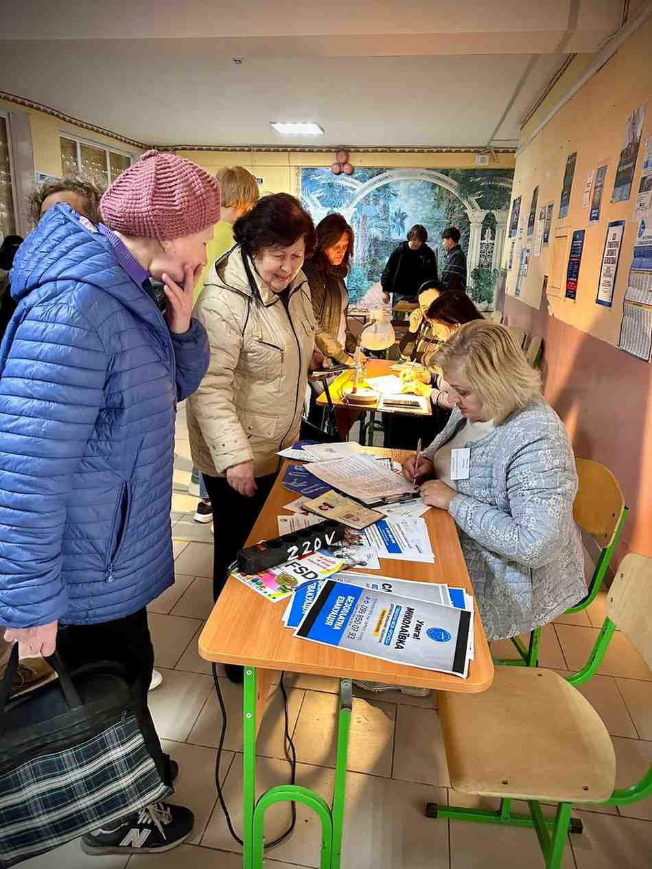 Евакуйованим із Донеччини збільшили грошову допомогу до 12 300 грн