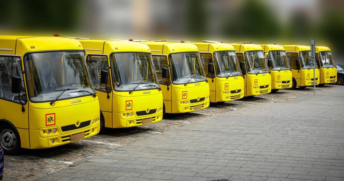 Для шкіл Харківської області закуплять 33 автобуси