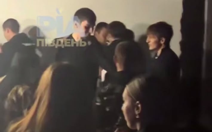 Дозвілля по-мелітопольськи — у мережі показали, як тепер «відпочивають» у …