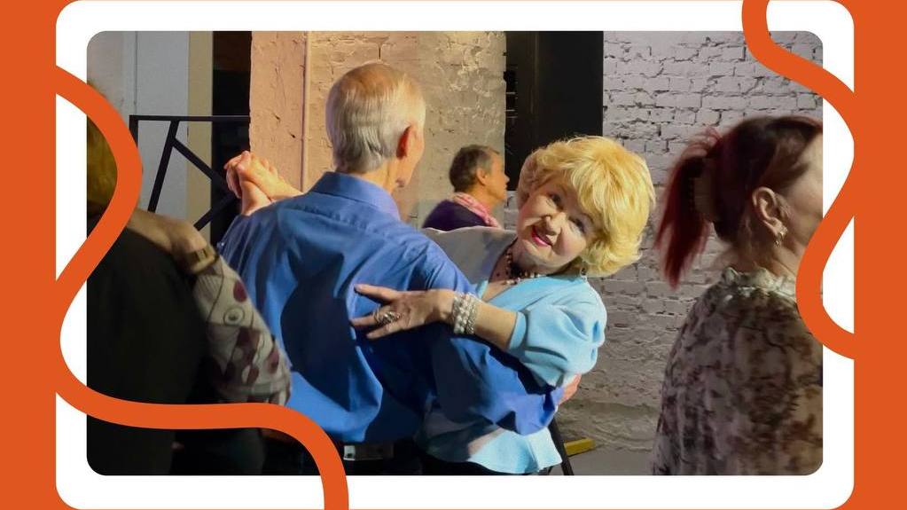 У Запоріжжі для людей 60+ — танці, живопис і настільні …