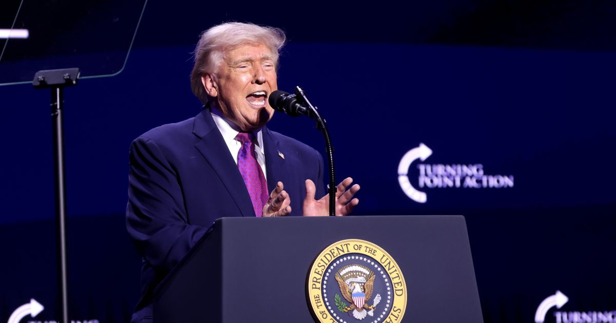 Дональд Трамп може запровадити перевірку ШІ-моделей урядом США перед публічним …
