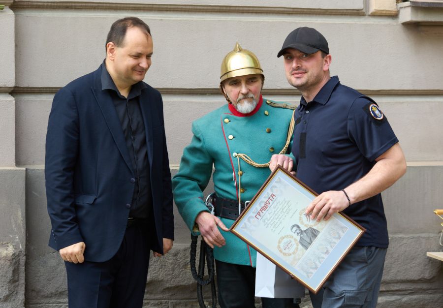 До Дня міста вшанували пам'ять про "батька" франківських вогнеборців Владислава …