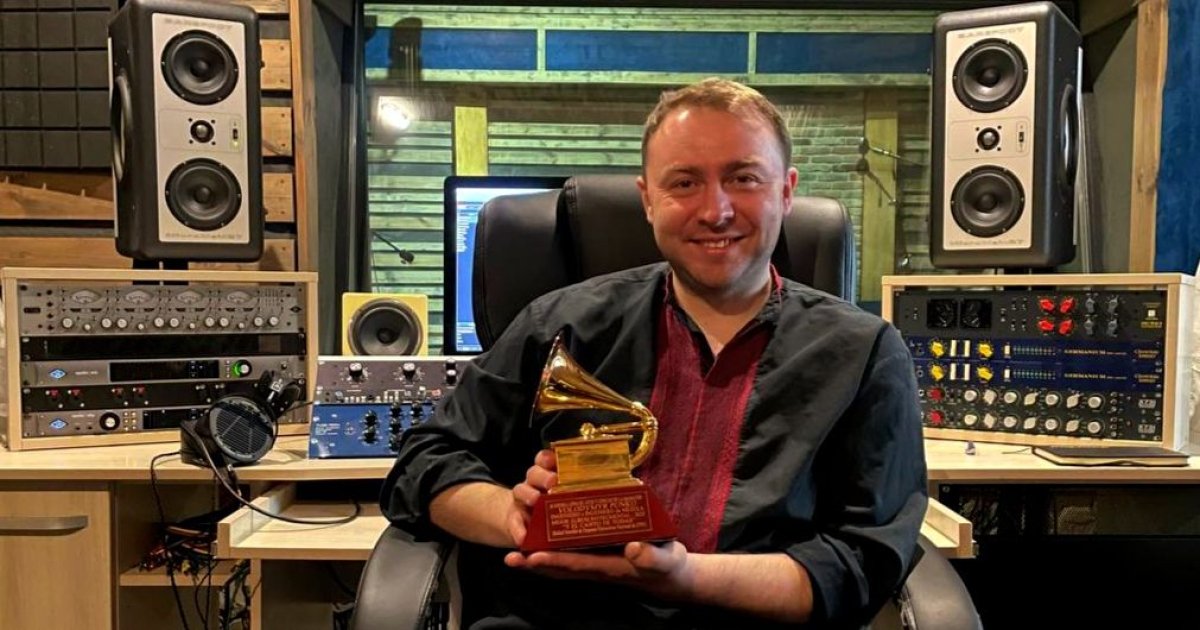 До Львова прибула статуетка Latin Grammy для звукорежисера Володимира Пунька