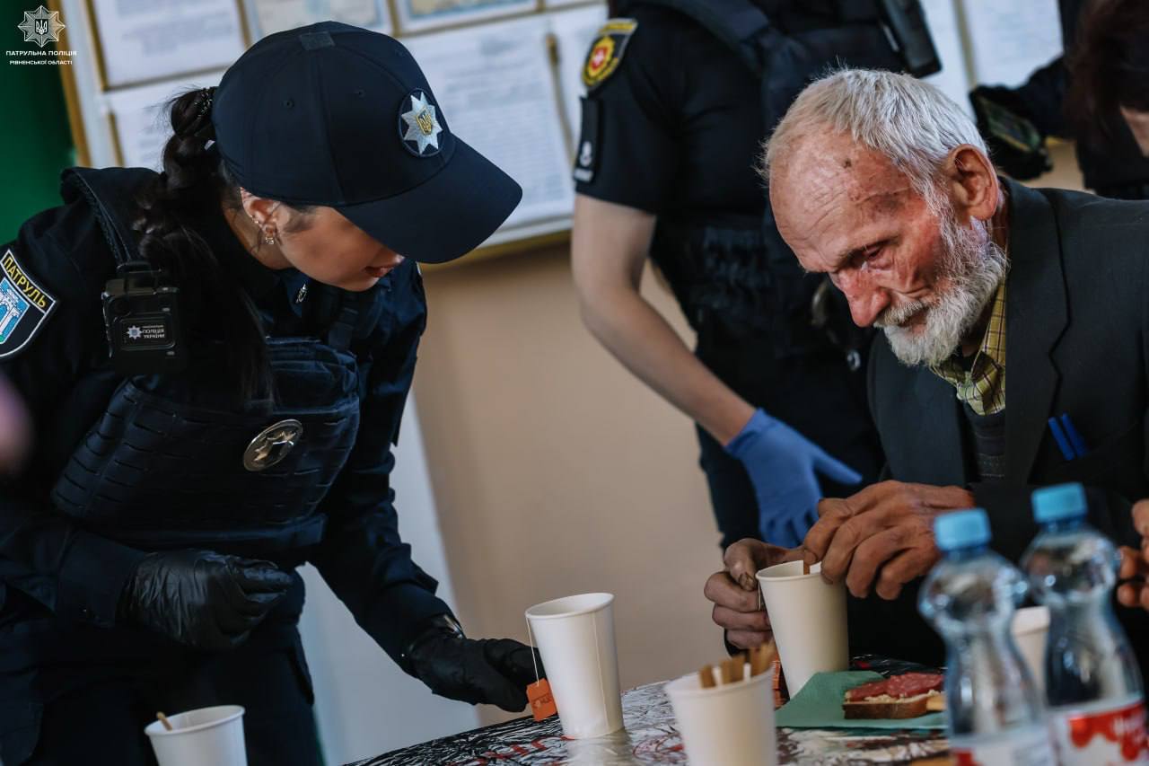 До Рівного прибув евакуаційний потяг