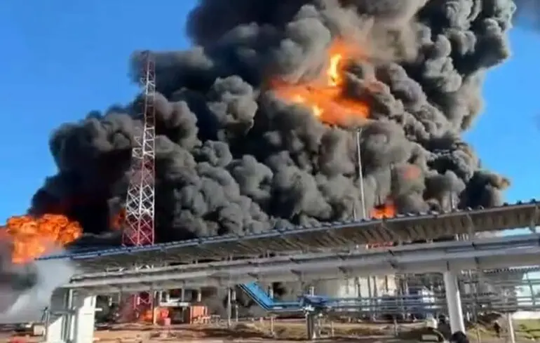 Дрони СБУ влучили в один із найбільших російських НПЗ
