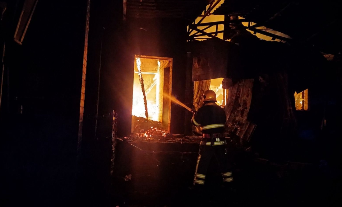 Дрони атакували громаду на Чернігівщині: троє поранених і руйнування