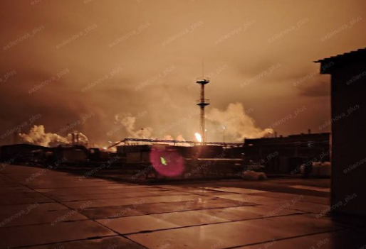 Дрони атакували цілі в Кстово, в Пермі вибухнув резервуар з …