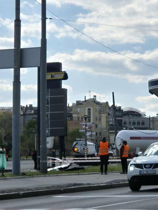 Дрони накрили Харків: палаючі АЗС, поранені люди та нова хвиля …