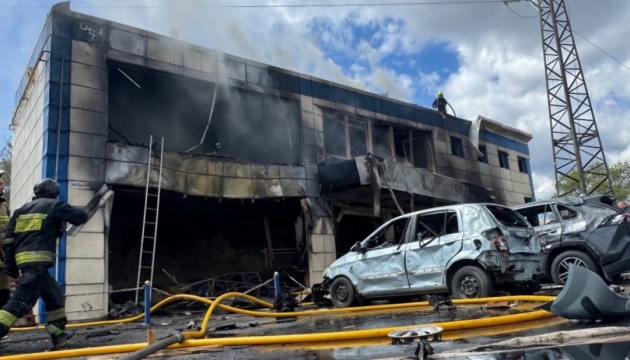 Дронова атака РФ по Дніпру: кількість поранених зросла до 11, …