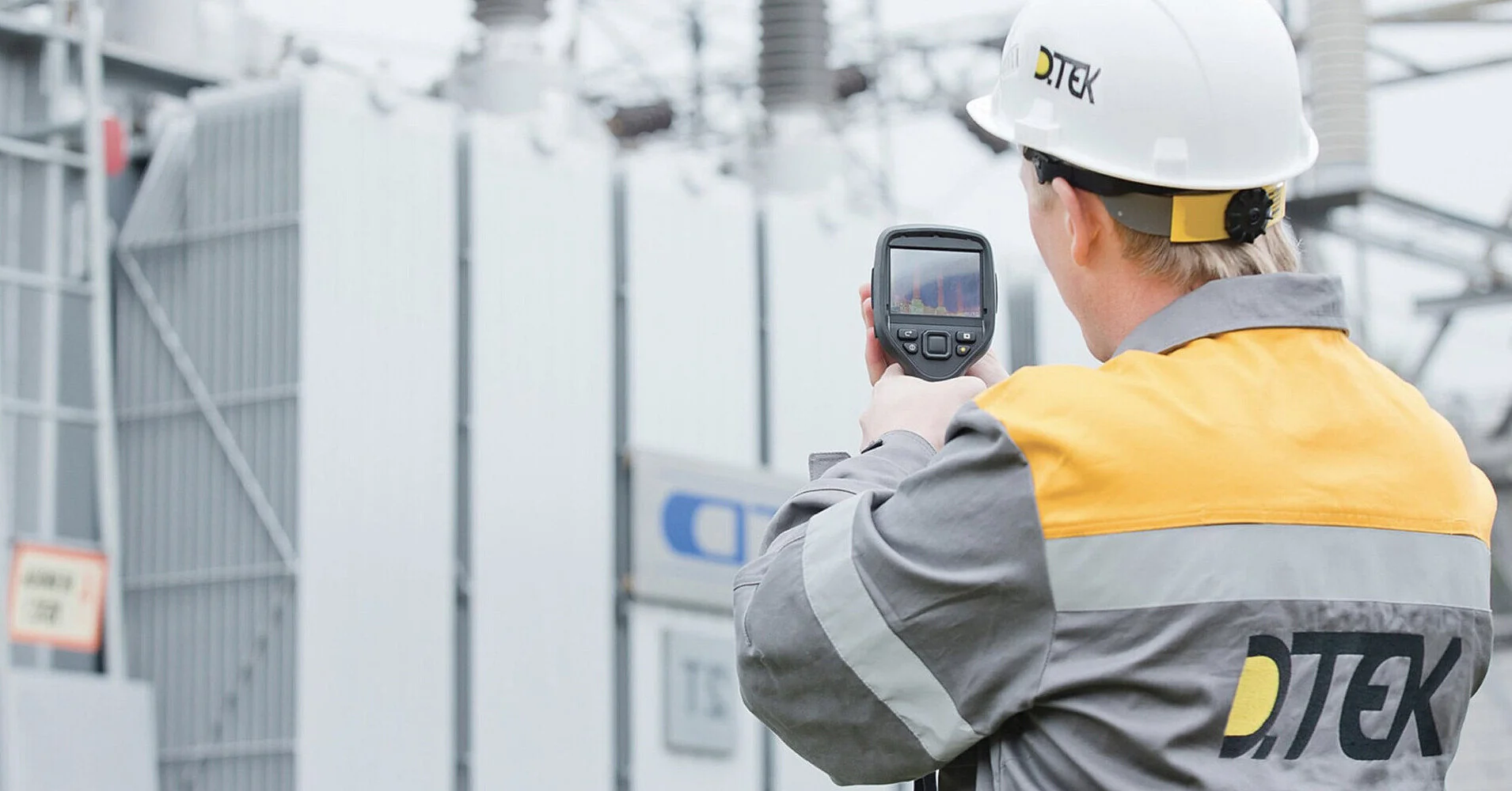 Енергетики повернули електропостачання для 600 тисяч родин після негоди