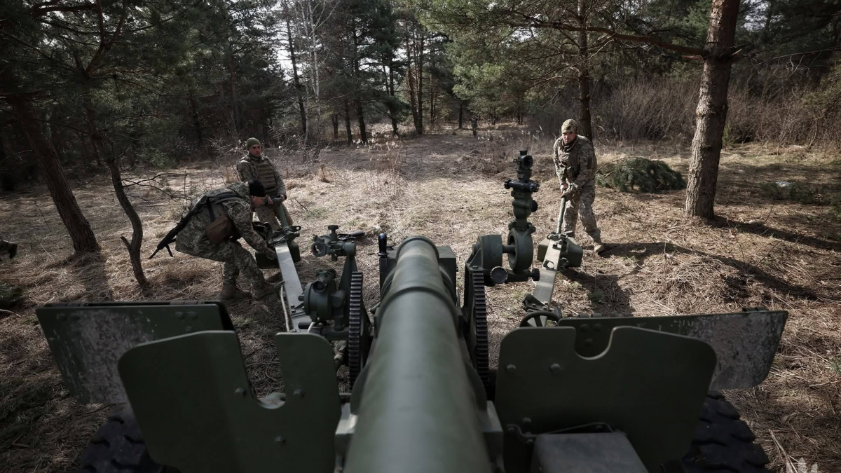 Ескалація на Дніпропетровщині: тактика «москітних» атак та удари по логістиці