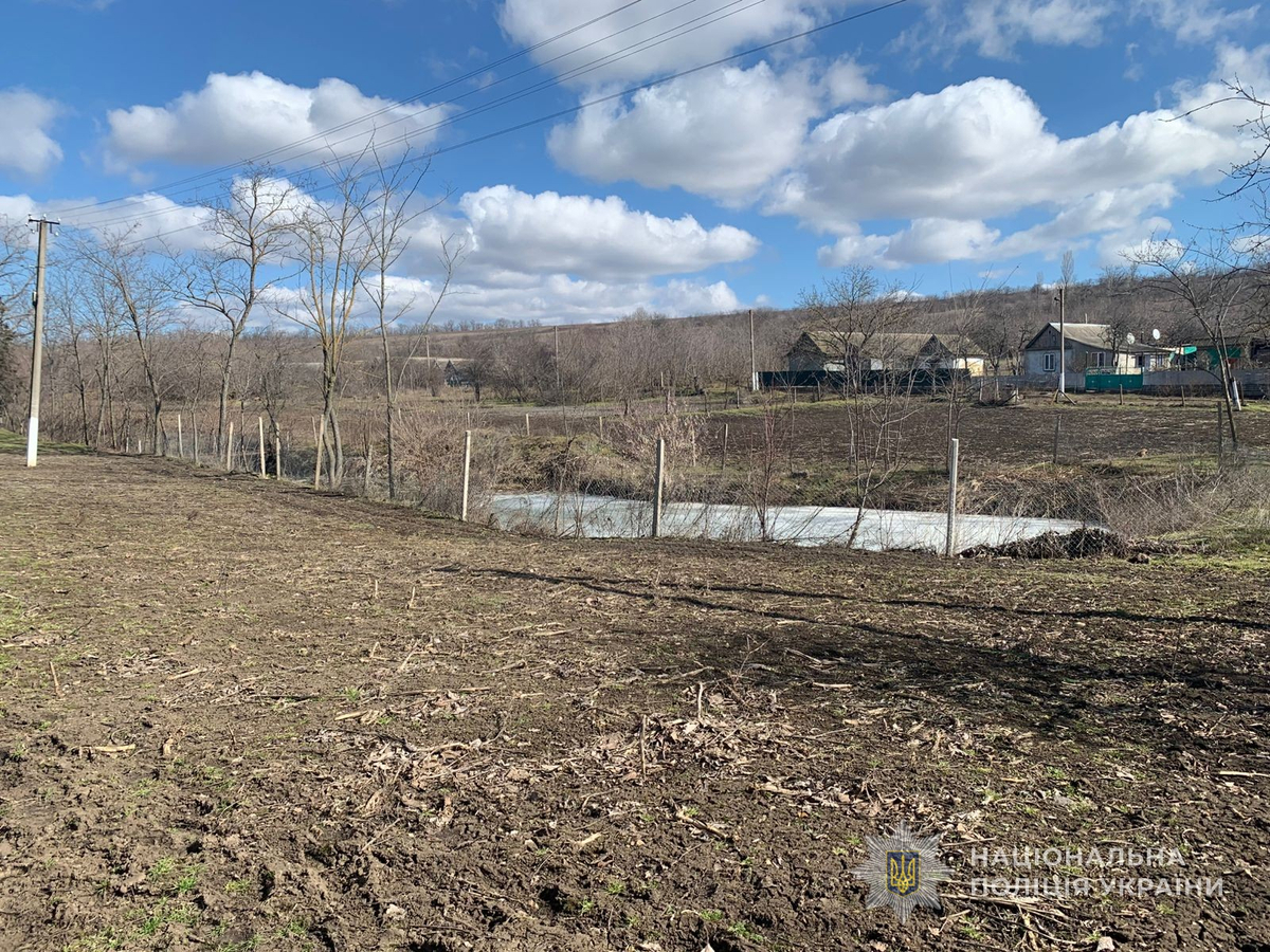 На Одещині пенсіонера засудили за перекриття притоки річки заради поливу …